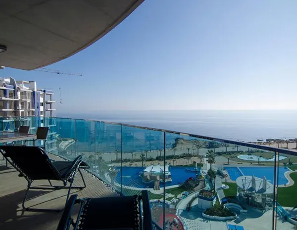 Apartamento de 3 dormitorios con vistas al mar - Capacidad 6